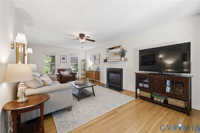 1536 Laurel Top Dr, Midlothian, VA 23114