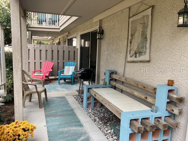 15 Deallyon Ave Apt 19, Hilton Head Island, SC 29928