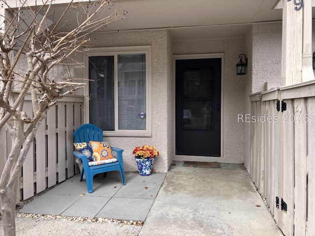 15 Deallyon Ave Apt 19, Hilton Head Island, SC 29928