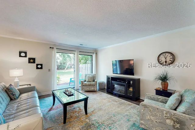 15 Deallyon Ave Apt 19, Hilton Head Island, SC 29928