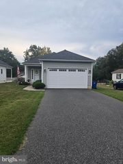 114 HOTCHKISS ST, Fredericksburg, VA 22408