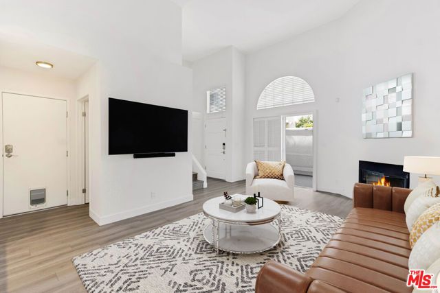 2550 S Centinela Avenue 106, Los Angeles, CA 90064