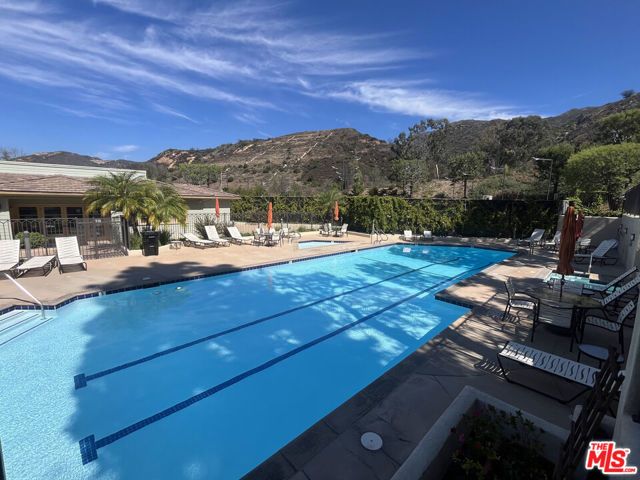 17290 Avenida De La Herradura, Pacific Palisades (los Angeles), CA 90272