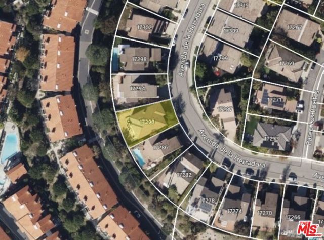 17290 Avenida De La Herradura, Pacific Palisades (los Angeles), CA 90272