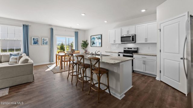 1504 Stone Wood Drive, Winterville, NC 28590