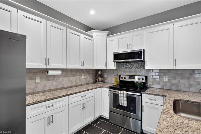 4351 Bowman Avenue, Randleman, NC 27317