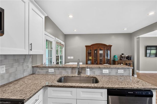 4351 Bowman Avenue, Randleman, NC 27317