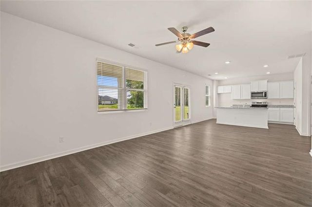 8578 PREAKNESS Pass, Lithonia, GA 30058