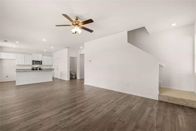 8578 PREAKNESS Pass, Lithonia, GA 30058