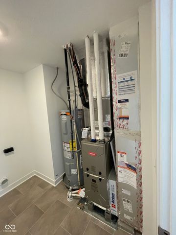 1206 Elmwood Lane, Greenwood, IN 46143