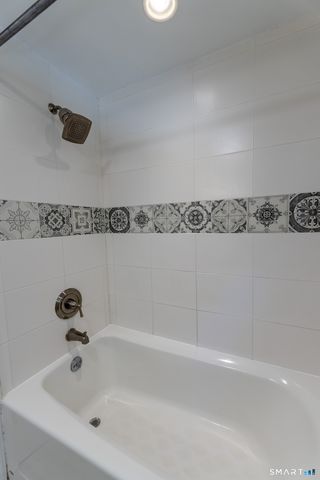 32 Stillwood Road, Wallingford, CT 06492