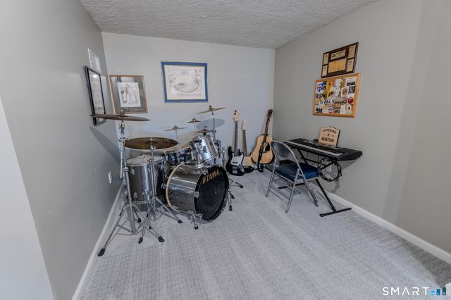32 Stillwood Road, Wallingford, CT 06492