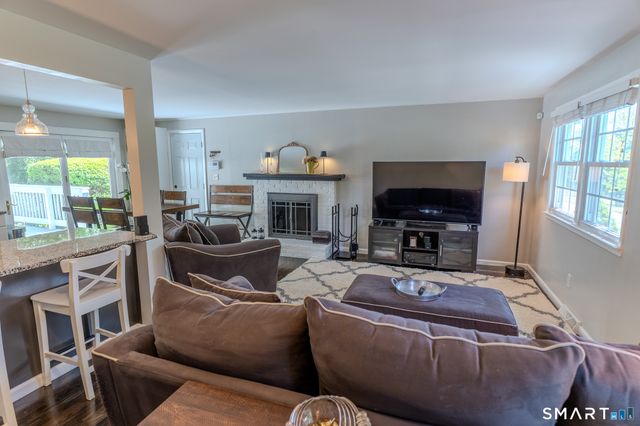 32 Stillwood Road, Wallingford, CT 06492