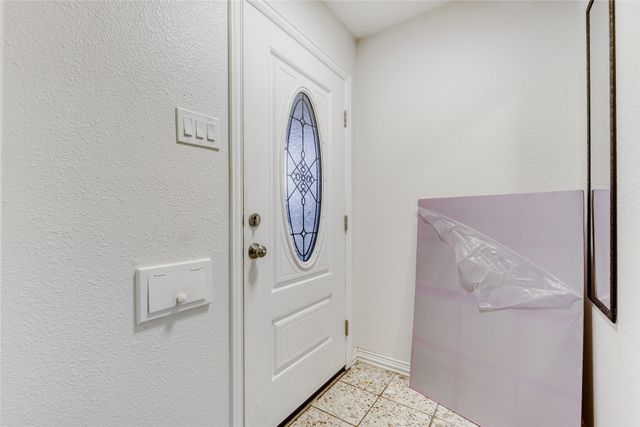 2375 Saint Francis Avenue, Dallas, TX 75228