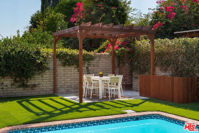 717 N Valley Street, Burbank, CA 91505