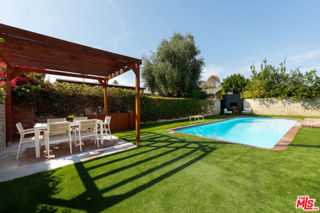 717 N Valley Street, Burbank, CA 91505