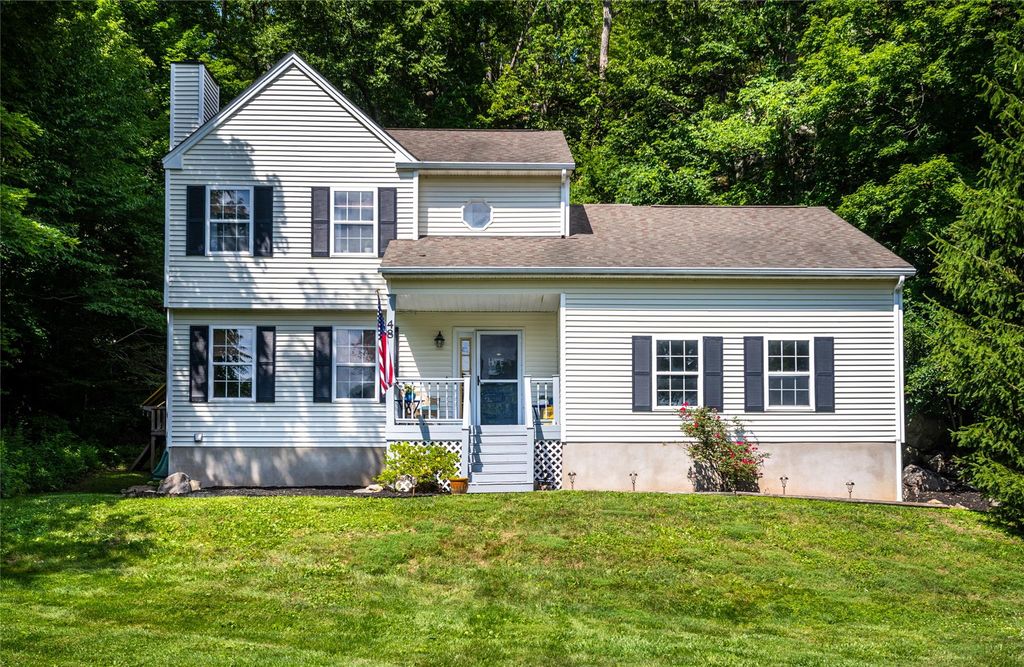 48 Devon Road, Patterson, NY 12563