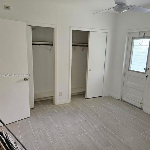 230 SW 11th Ave 14, Hallandale Beach, FL 33009