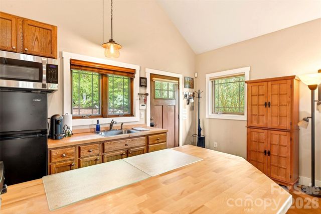 159 Osprey Roost Drive, Nebo, NC 28761