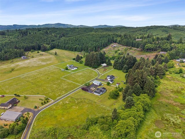5 Martin Lane, Raymond, WA 98577