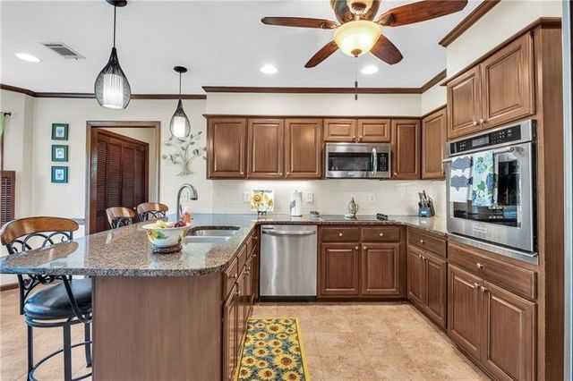 4702 Sequoia SW Drive, Lilburn, GA 30047