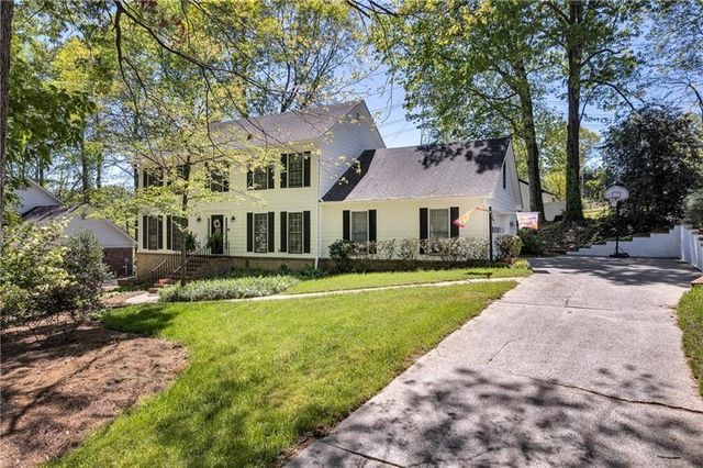 4702 Sequoia SW Drive, Lilburn, GA 30047
