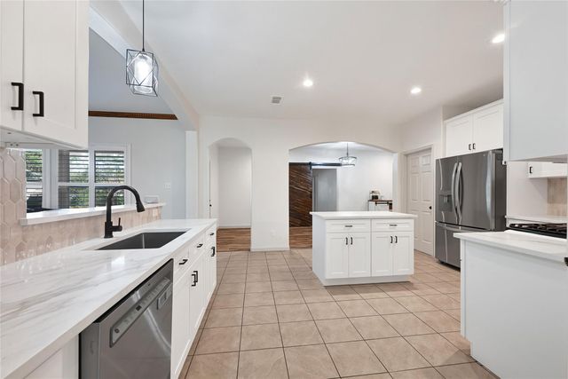 12134 Rainy Oaks Drive, Magnolia, TX 77354