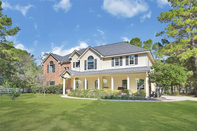 12134 Rainy Oaks Drive, Magnolia, TX 77354