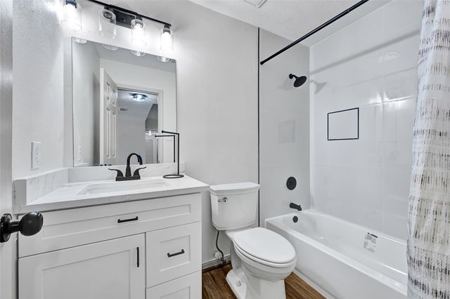 12134 Rainy Oaks Drive, Magnolia, TX 77354