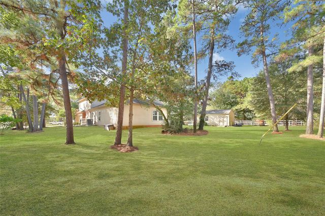 12134 Rainy Oaks Drive, Magnolia, TX 77354