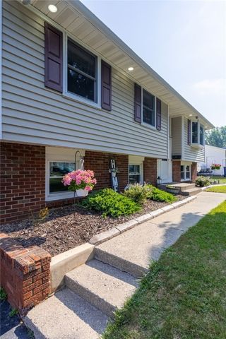 116 Churchill Drive North, Greece, NY 14616