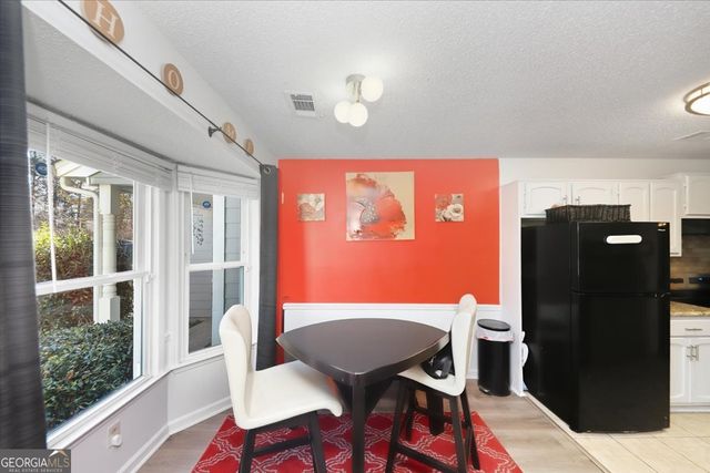 8053 WOODLAKE DR., Riverdale, GA 30274