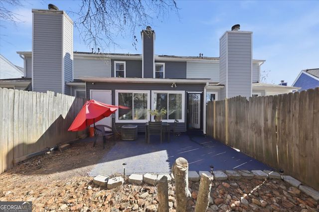 8053 WOODLAKE DR., Riverdale, GA 30274