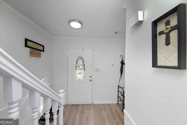 8053 WOODLAKE DR., Riverdale, GA 30274