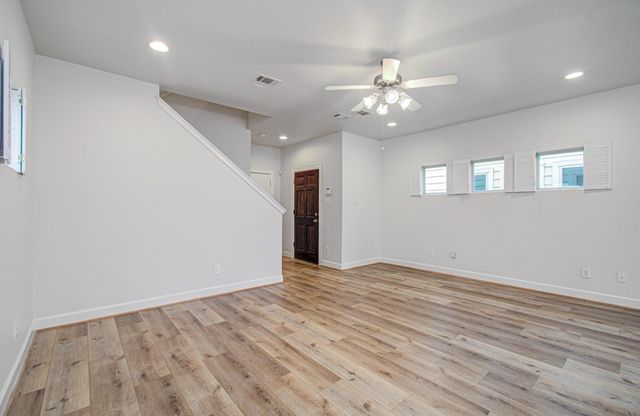 624 E 39th Street, Houston, TX 77022