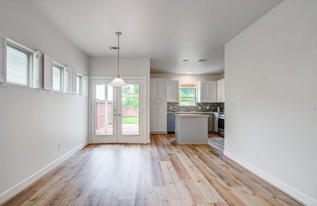 624 E 39th Street, Houston, TX 77022