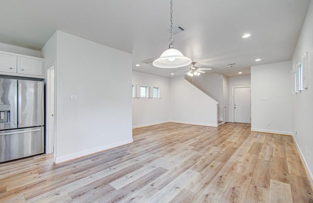 624 E 39th Street, Houston, TX 77022