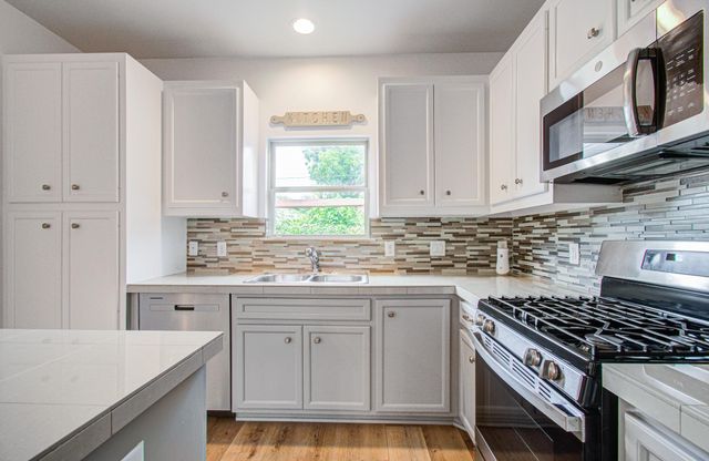 624 E 39th Street, Houston, TX 77022