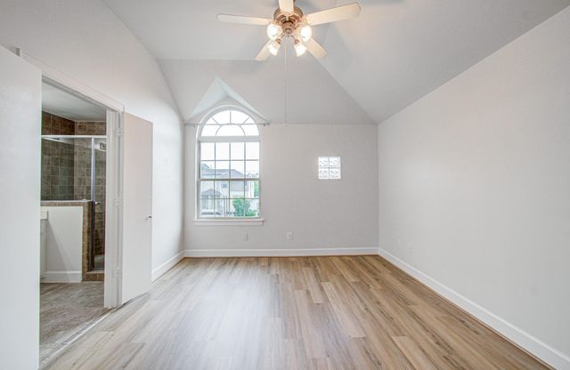 624 E 39th Street, Houston, TX 77022