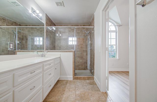 624 E 39th Street, Houston, TX 77022