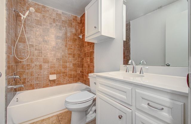 624 E 39th Street, Houston, TX 77022