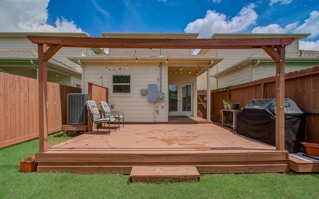 624 E 39th Street, Houston, TX 77022