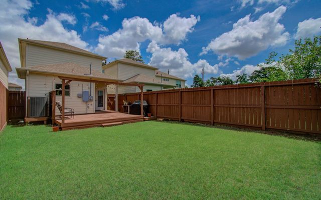 624 E 39th Street, Houston, TX 77022