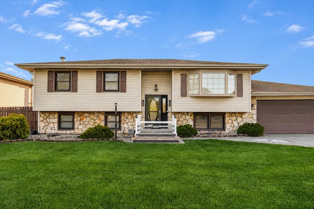 724 Briarwood Drive, Dyer, IN 46311