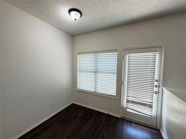 6224 St Leonard Drive, Arlington, TX 76001
