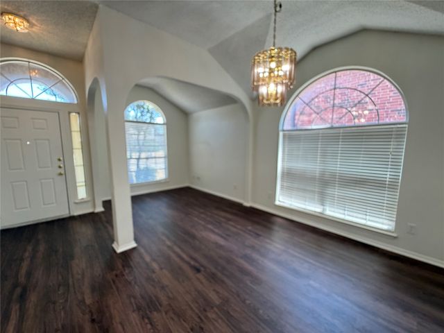6224 St Leonard Drive, Arlington, TX 76001