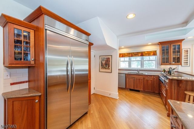 63 Crane Rd, Mountain Lakes Boro, NJ 07046