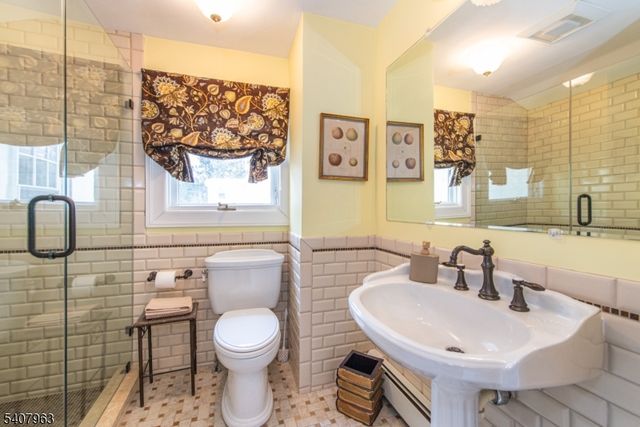 63 Crane Rd, Mountain Lakes Boro, NJ 07046