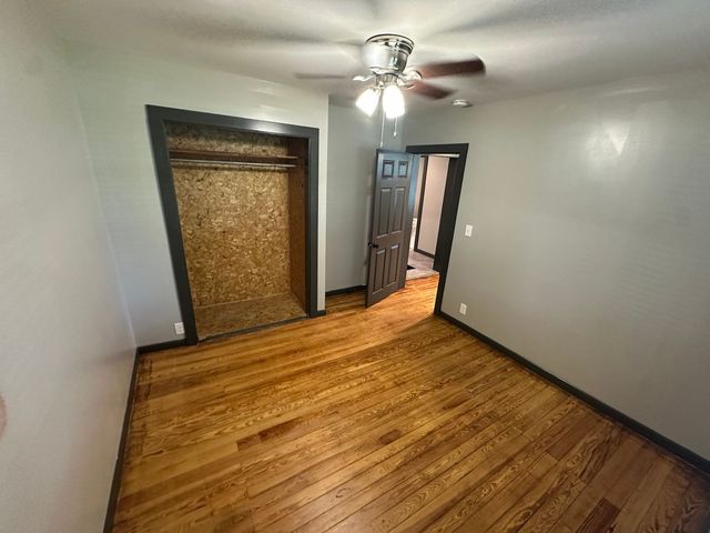 408 Spence Ln, Nashville, TN 37210