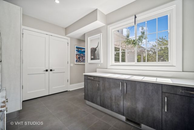 5521 Churchill Lane, Libertyville, IL 60048